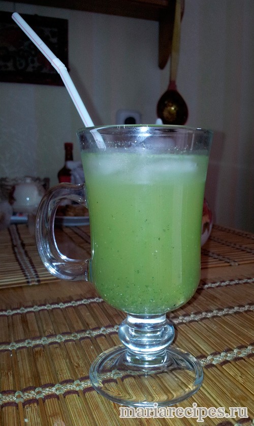 Лимонно-мятный напиток