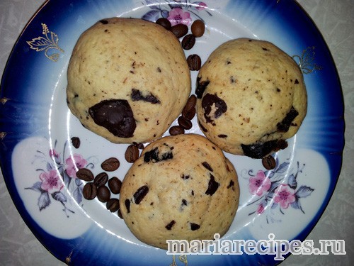 Печенье с шоколадом и черносливом