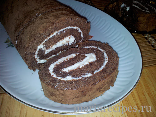 Рулет бисквитный шоколадный